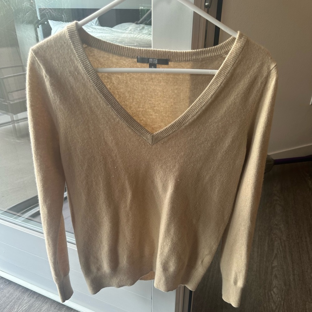 Uniqlo cashmere sweater